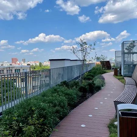 Topview Centre Апартаменти *